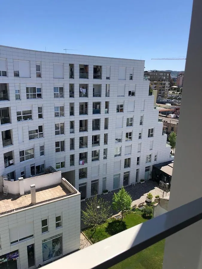 Urban Oasis Apartment Τίρανα